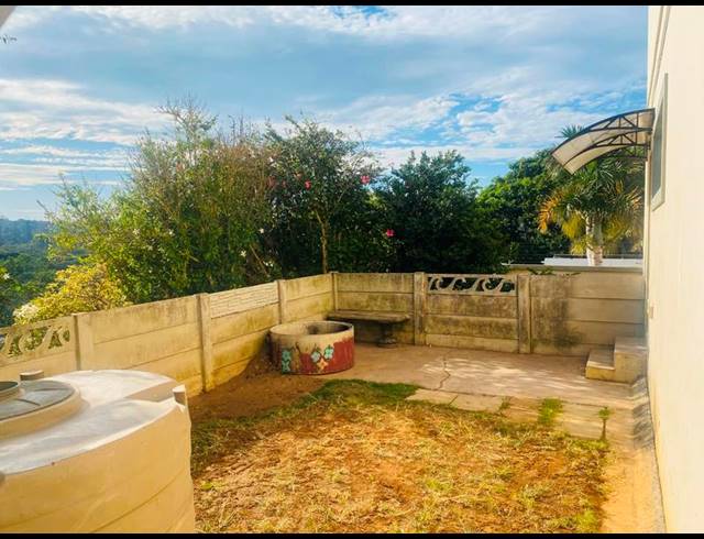 2 BEDROOM APARTMENT FOR SALE IN MANABA BEACH